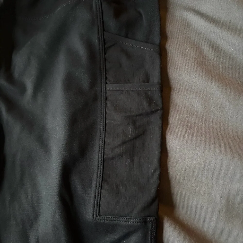 Carhartt Women’s Lightweight Utility Legging - Picture 4 of 8